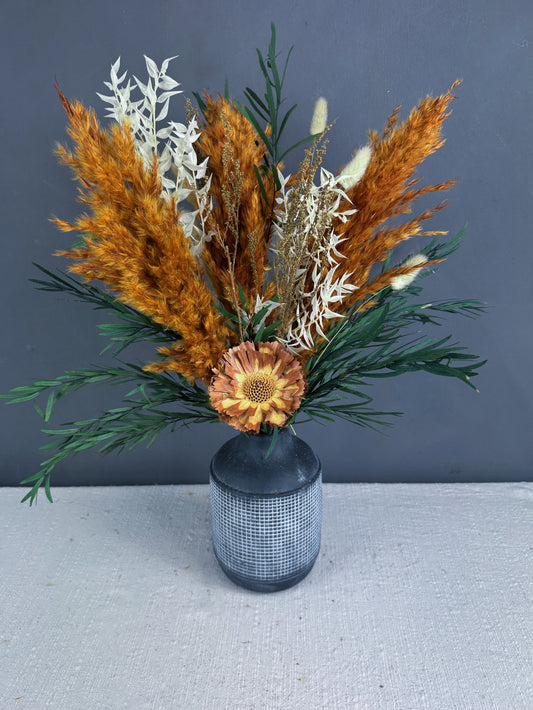 Aurelia dried flower bouquet
