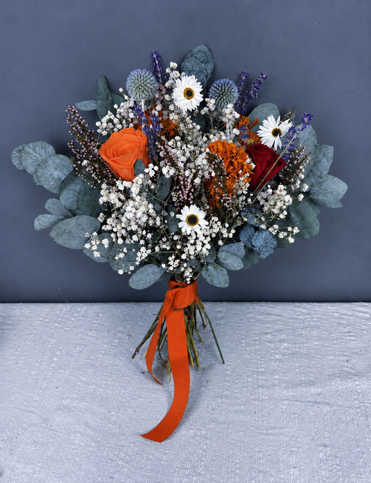 Mae dried bridesmaid bouquet