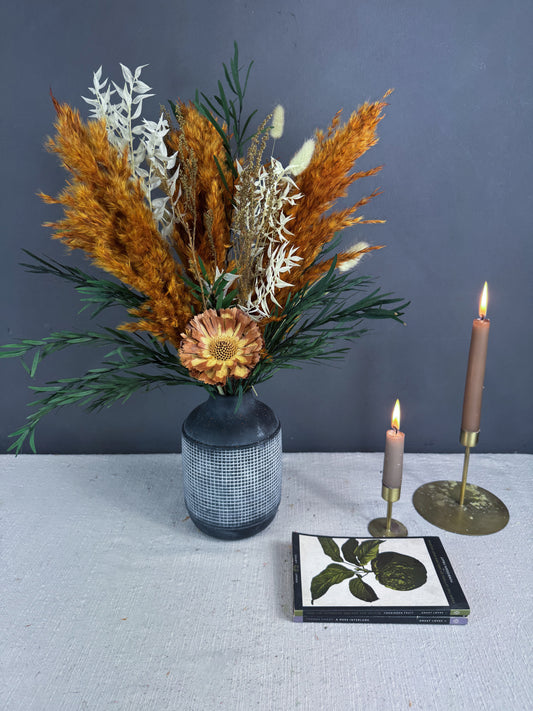 Aurelia dried flower bouquet