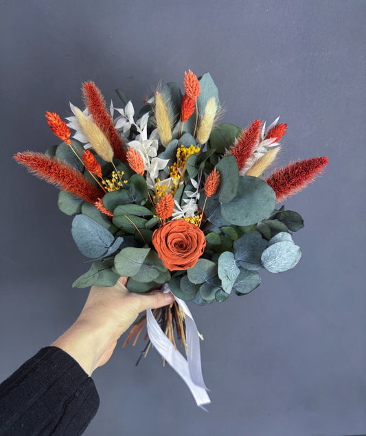 Cara dried bridesmaid bouquet