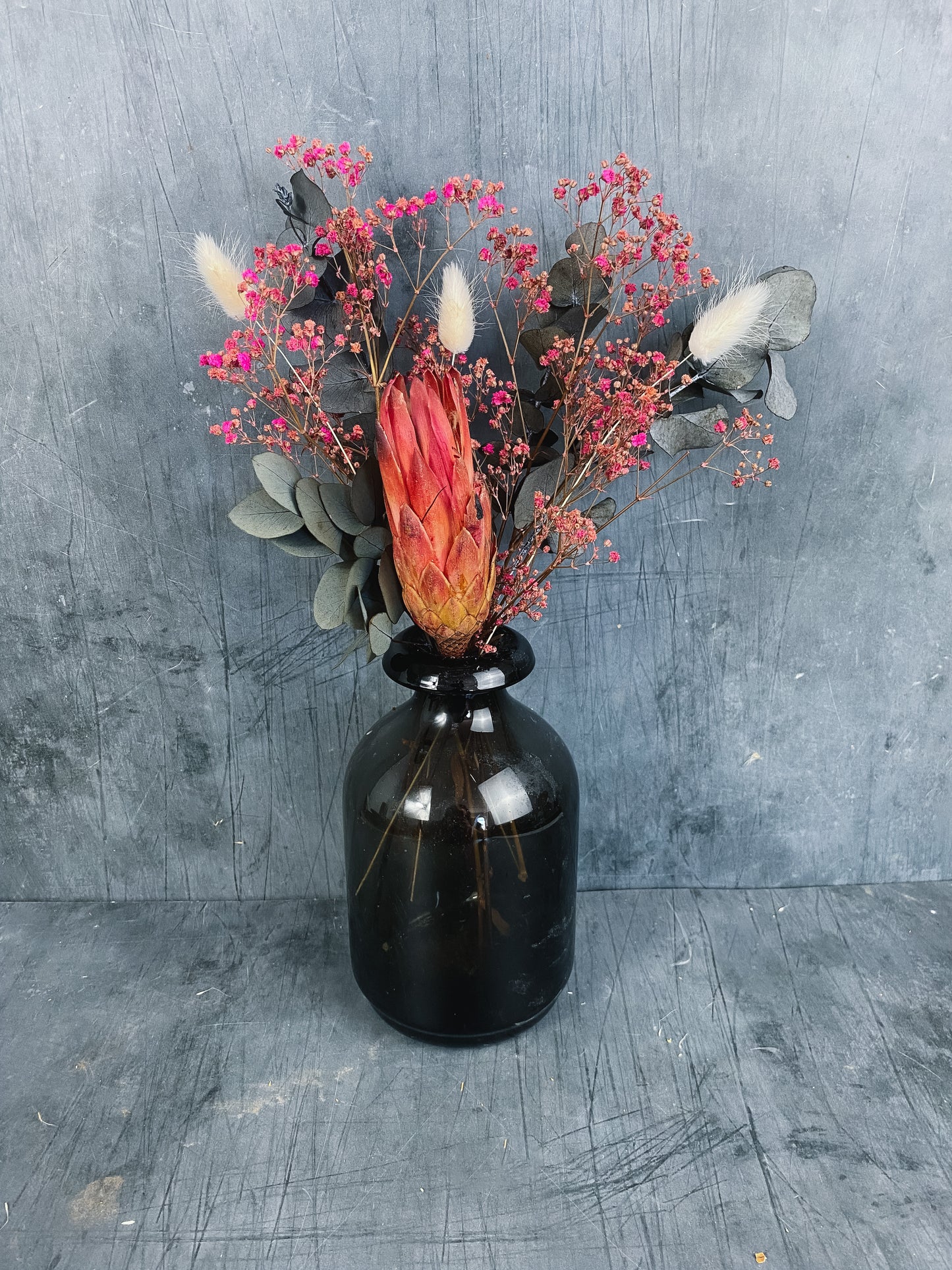 Evelyn dried flower mini arrangement