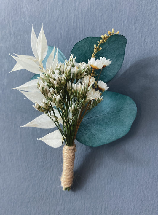Ivy Dried Flower Buttonhole