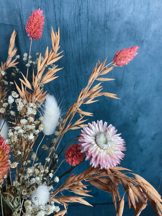 Mila DIY dried flower arrangement