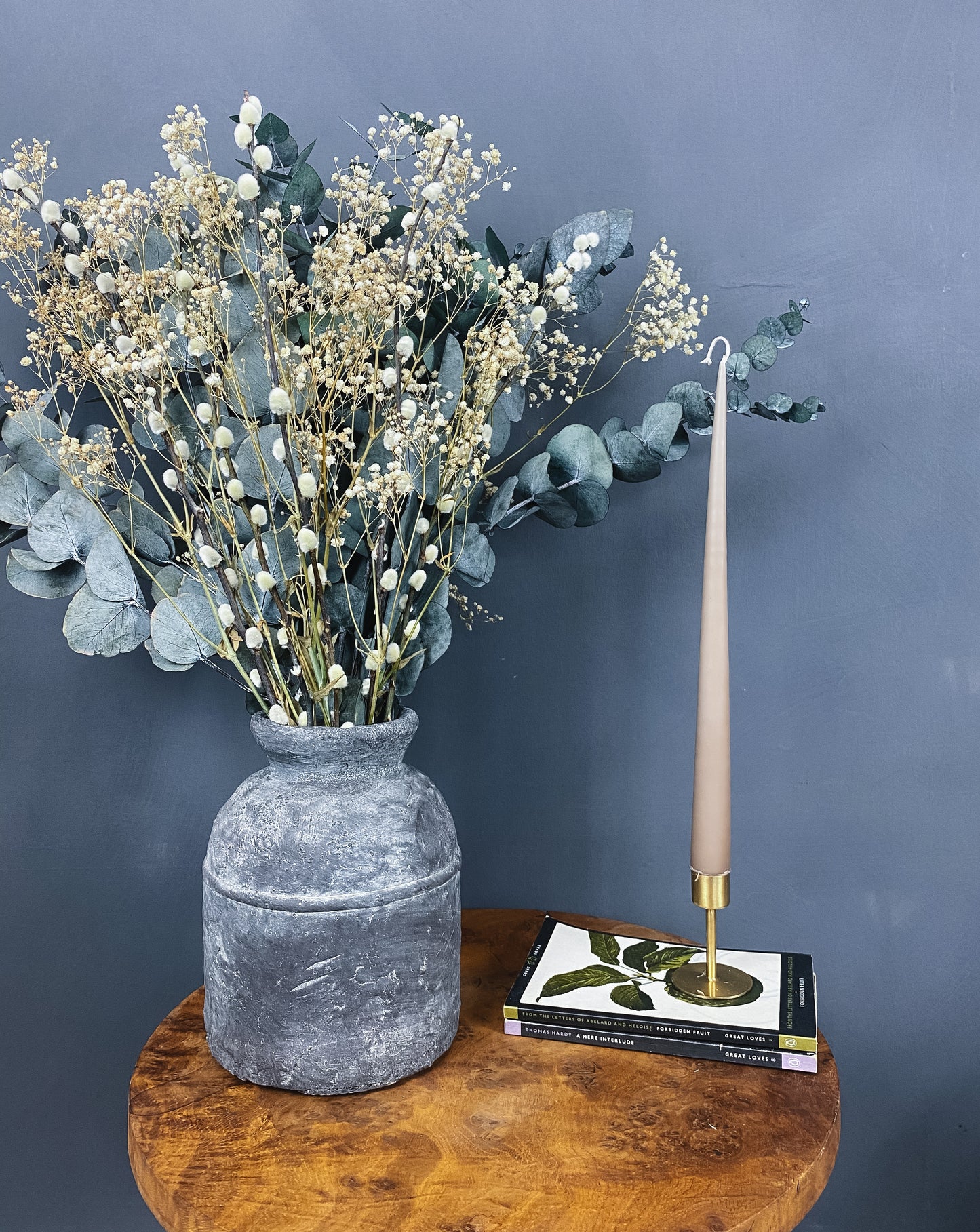 Willow festive dried flower bouquet