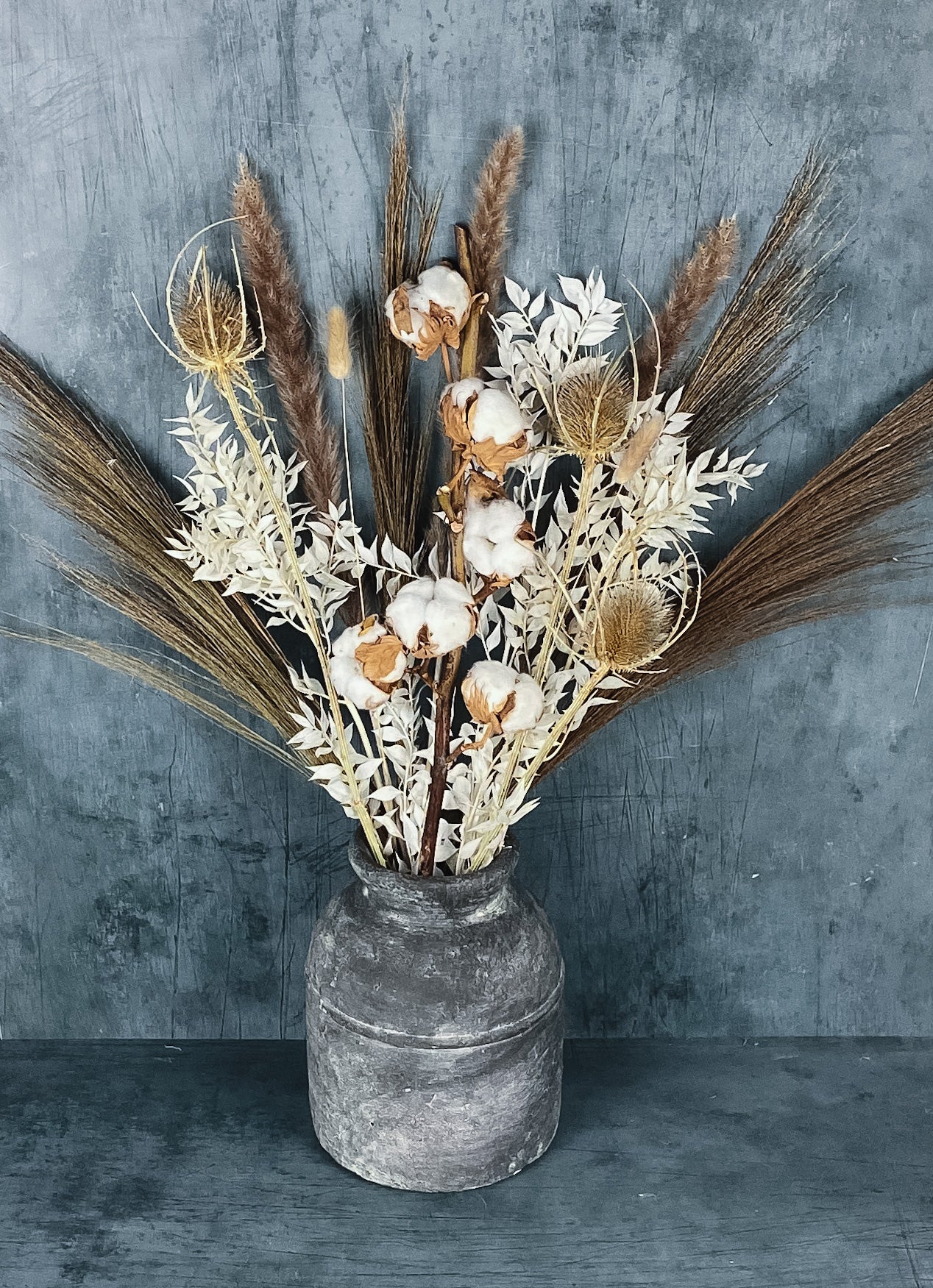 Nia Dried Flower Arrangement