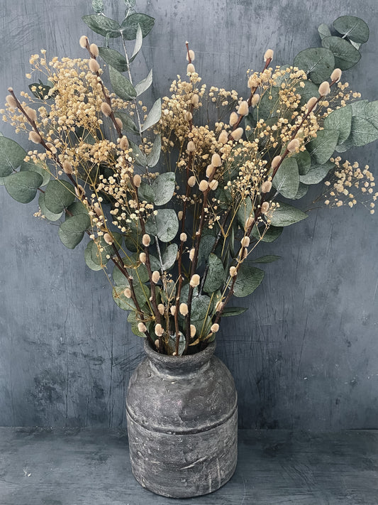 Willow festive dried flower bouquet