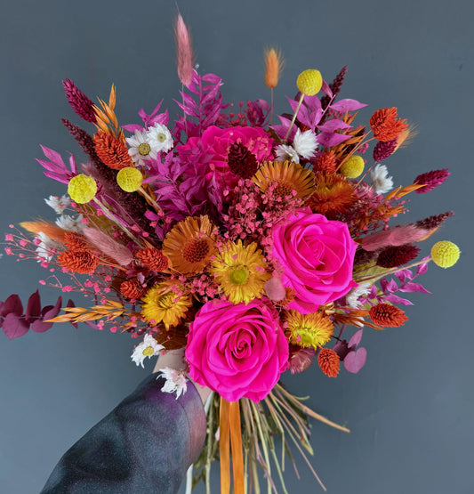 5 Dried Wedding Flower Trends Every 2026 Bride Will Love