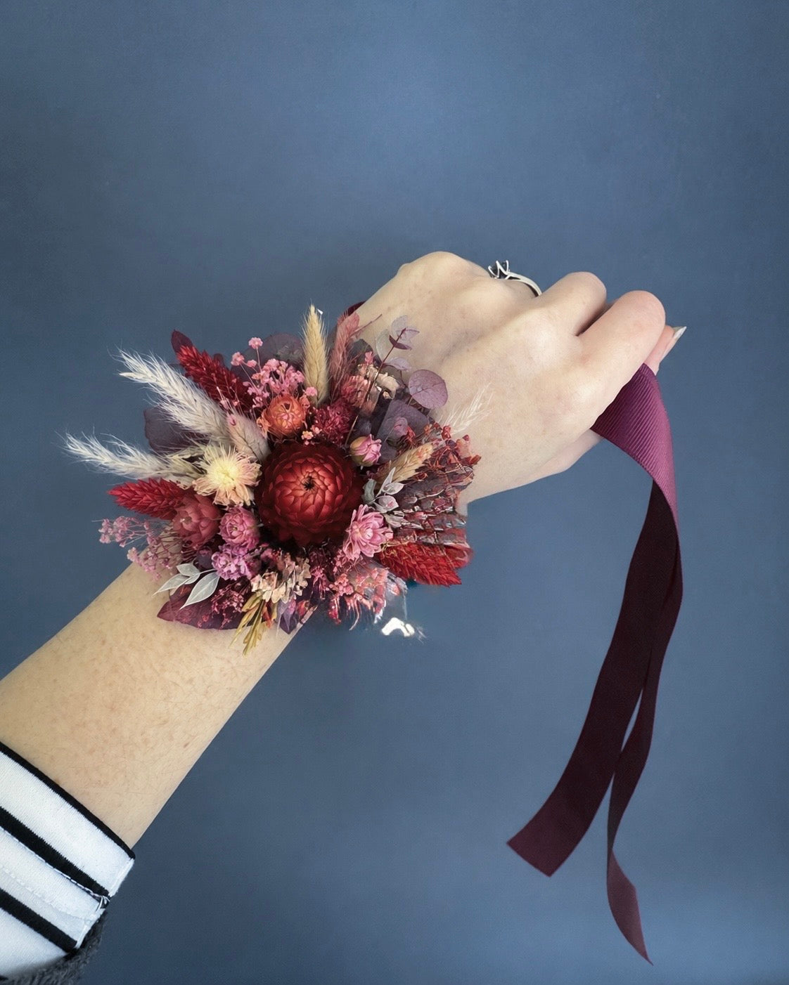 Jenni wrist corsage