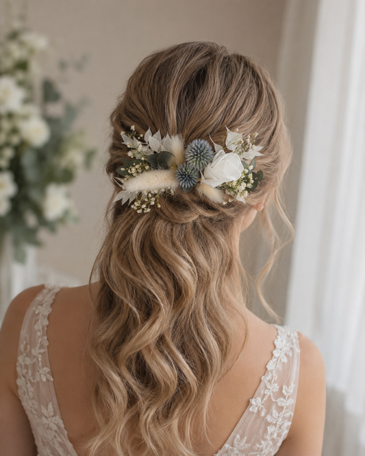 Laurel dried flower comb