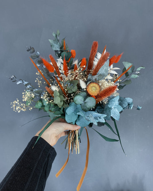 Elora dried flower bridal bouquet