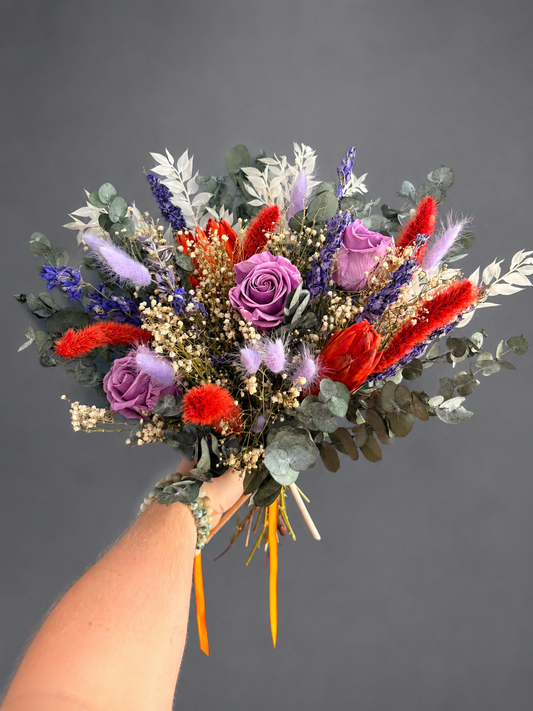 Eliana dried flower bouquet
