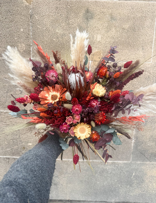 Jenni Dried Flower Bridal bouquet