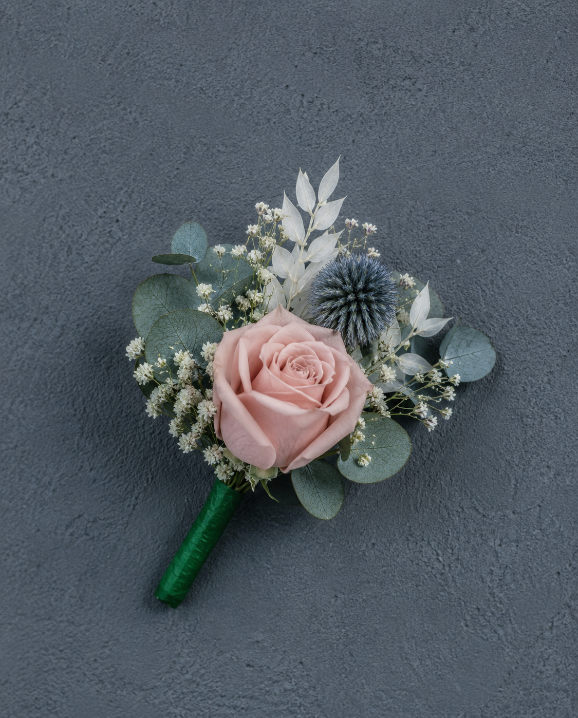 Dried flower cake topper