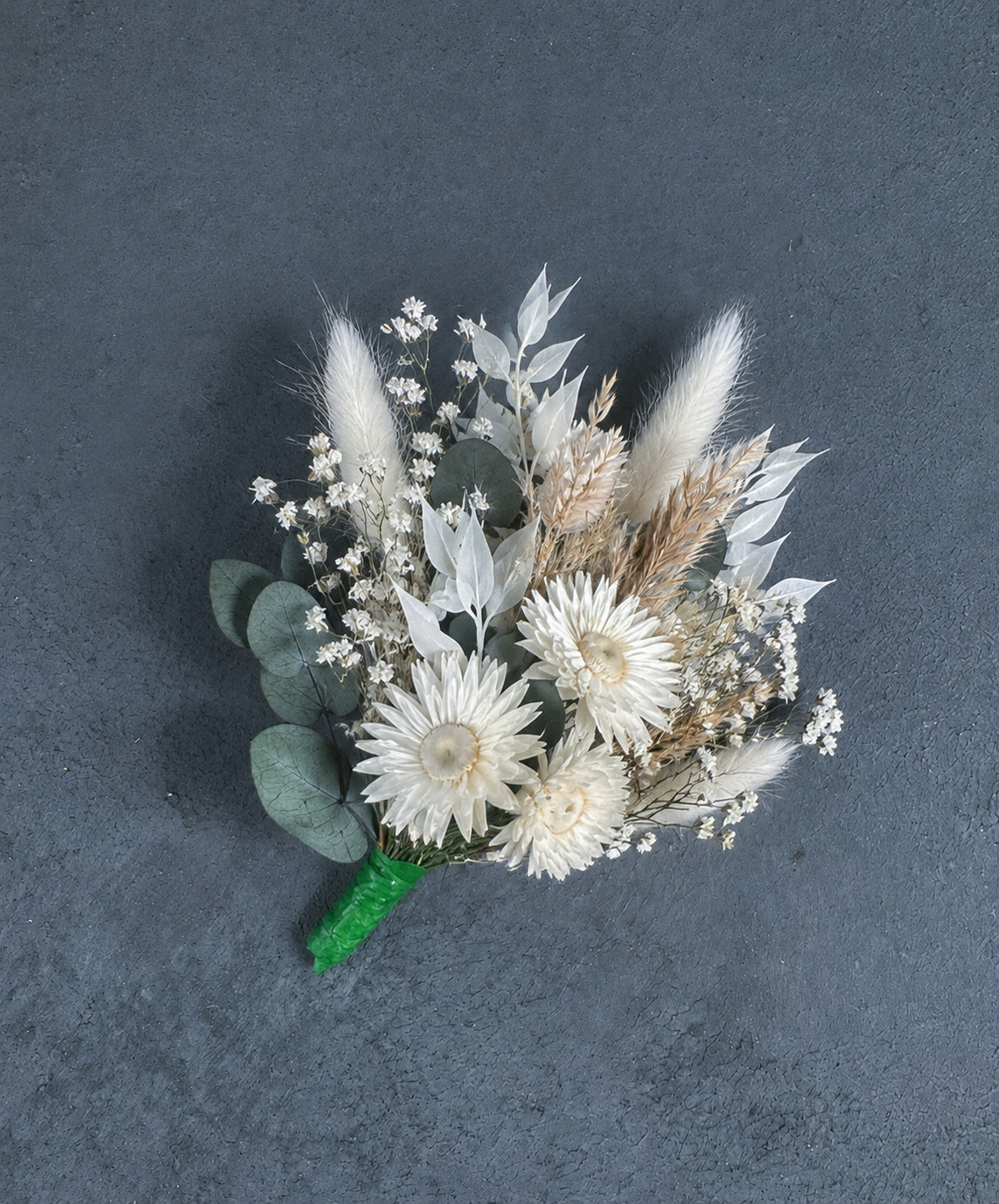 Dried flower cake topper