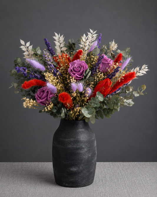 Eliana dried flower bouquet