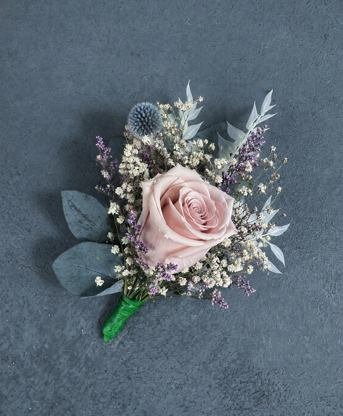 Dried flower cake topper