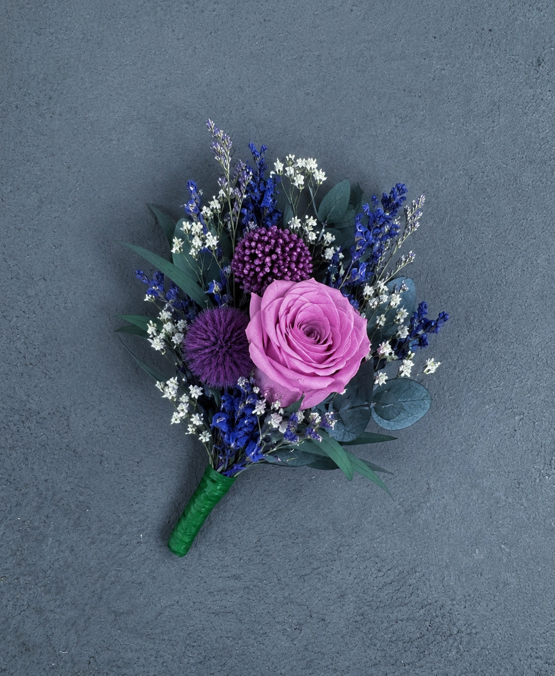 Dried flower cake topper