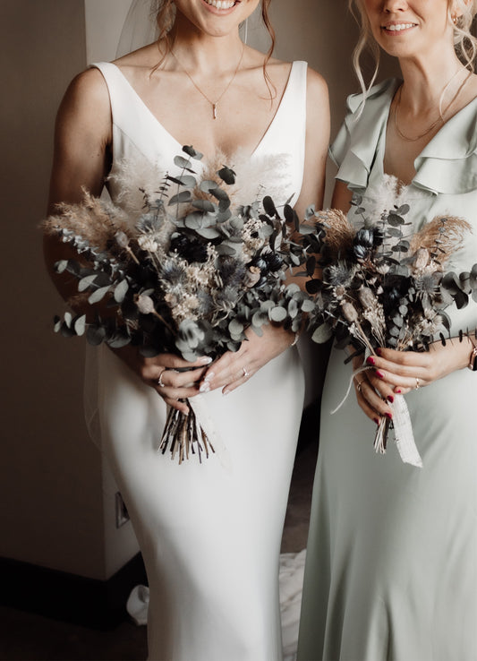 Ally dried flower bridal bouquet