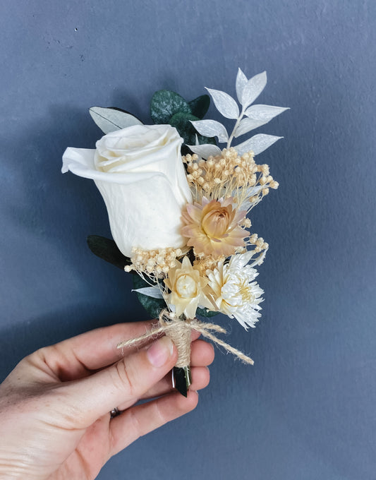 Bella dried flower buttonhole