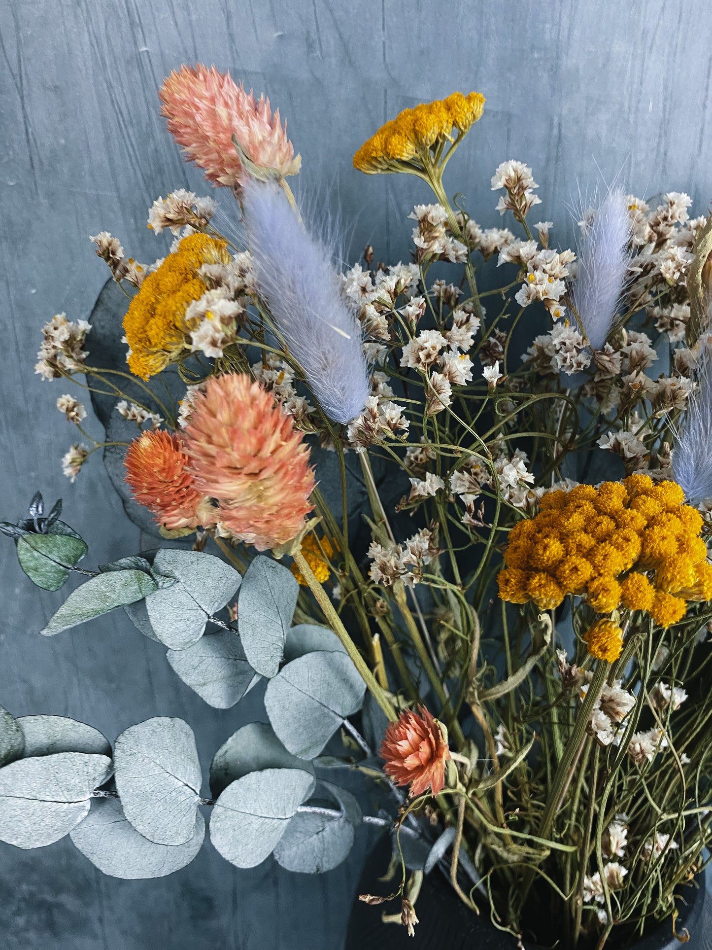 Anais DIY dried flower arrangement